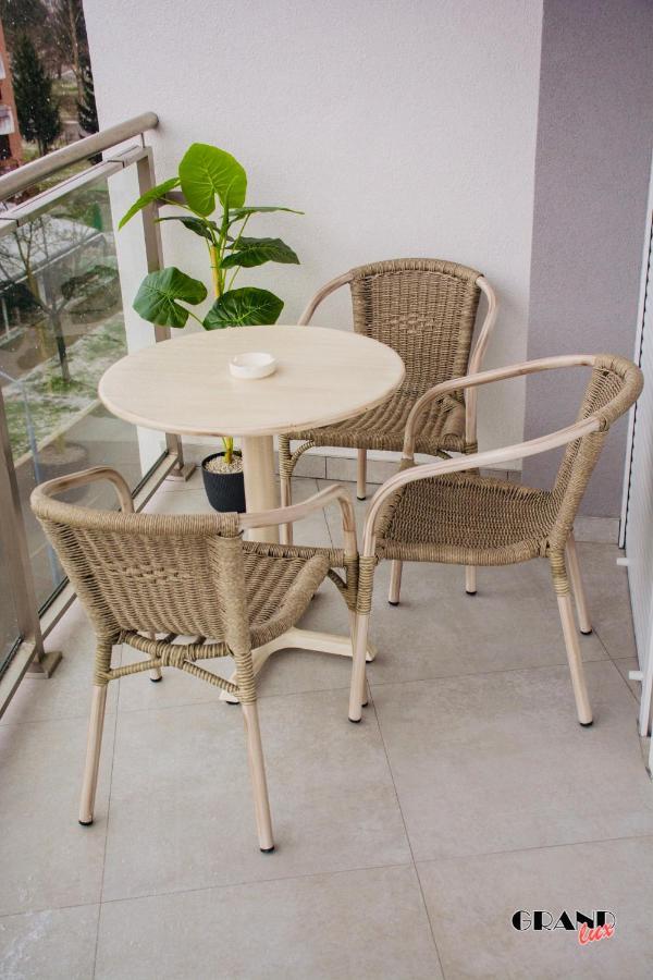 Grand Lux Apartment Doboj Exterior photo