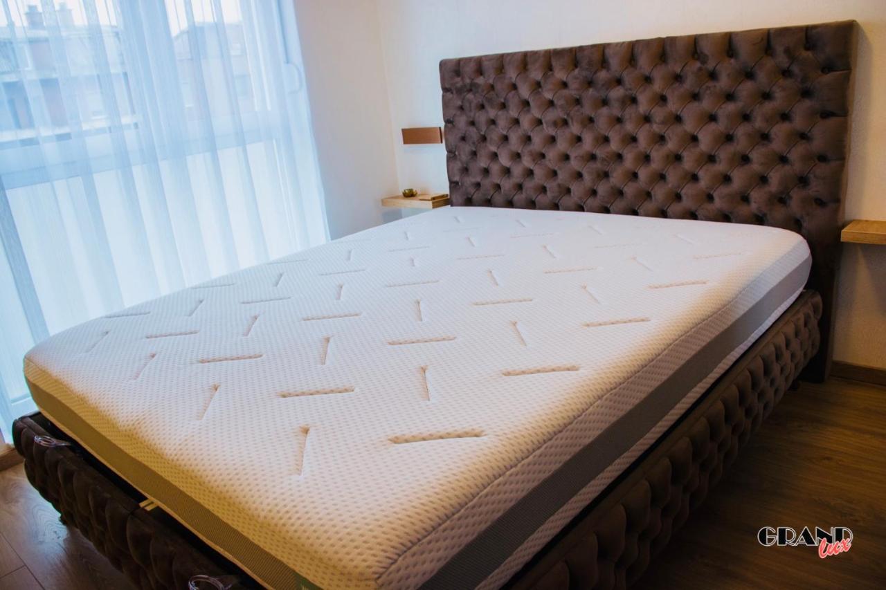 Grand Lux Apartment Doboj Exterior photo